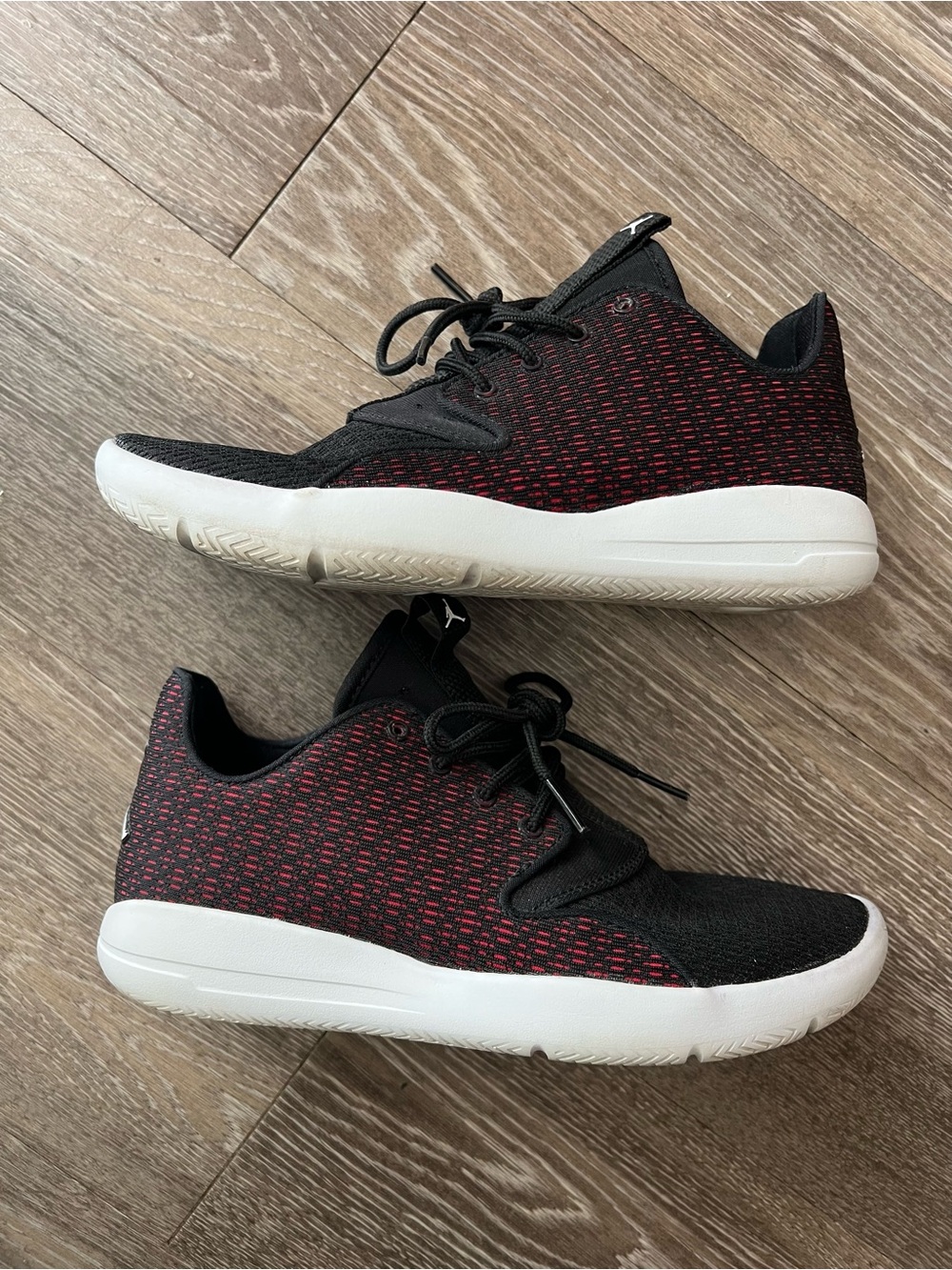 Kids Lightweight Jordan Eclipse Sneakers - Black & Red